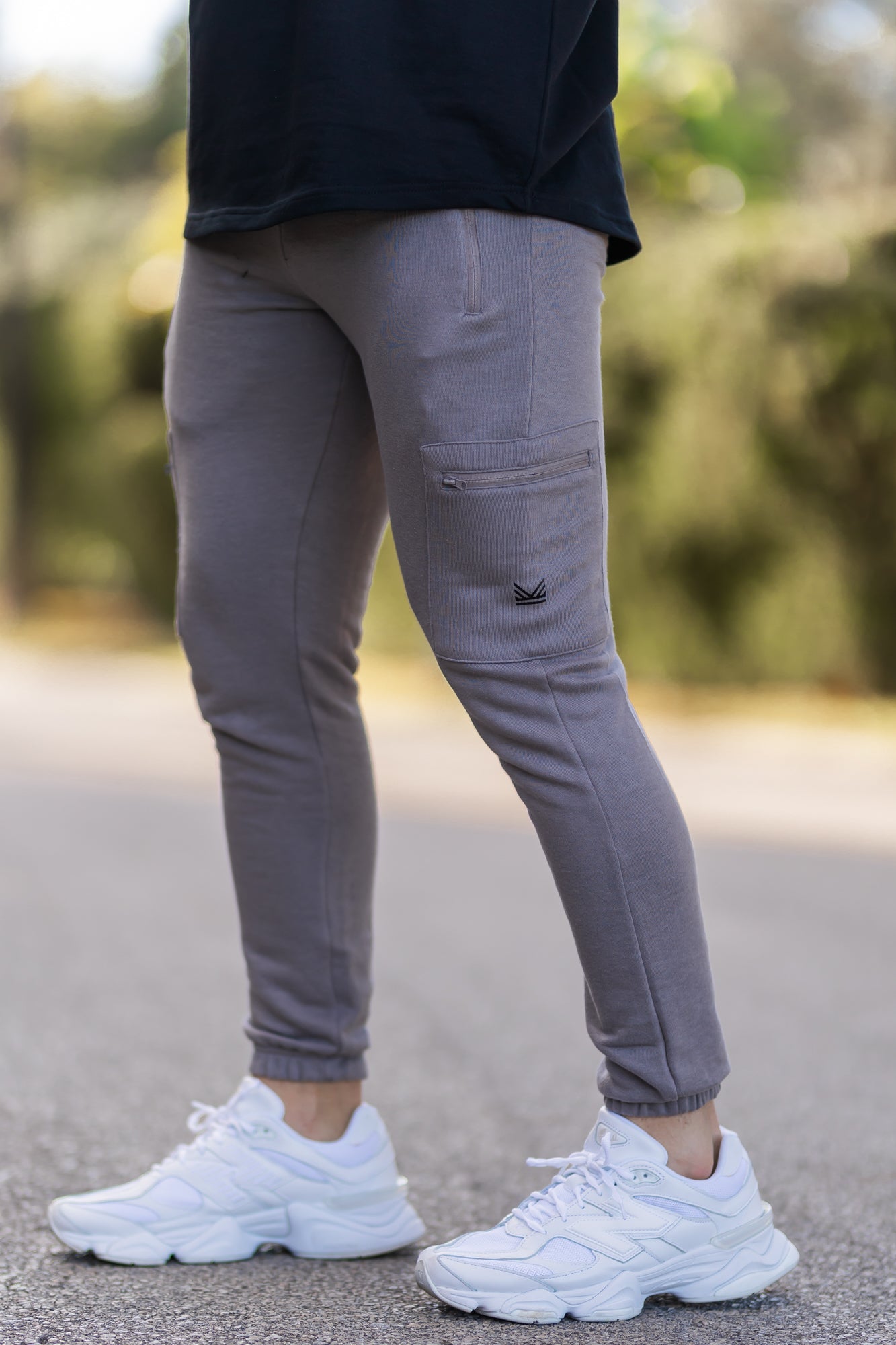 Essential Zip Trouser in Grey
