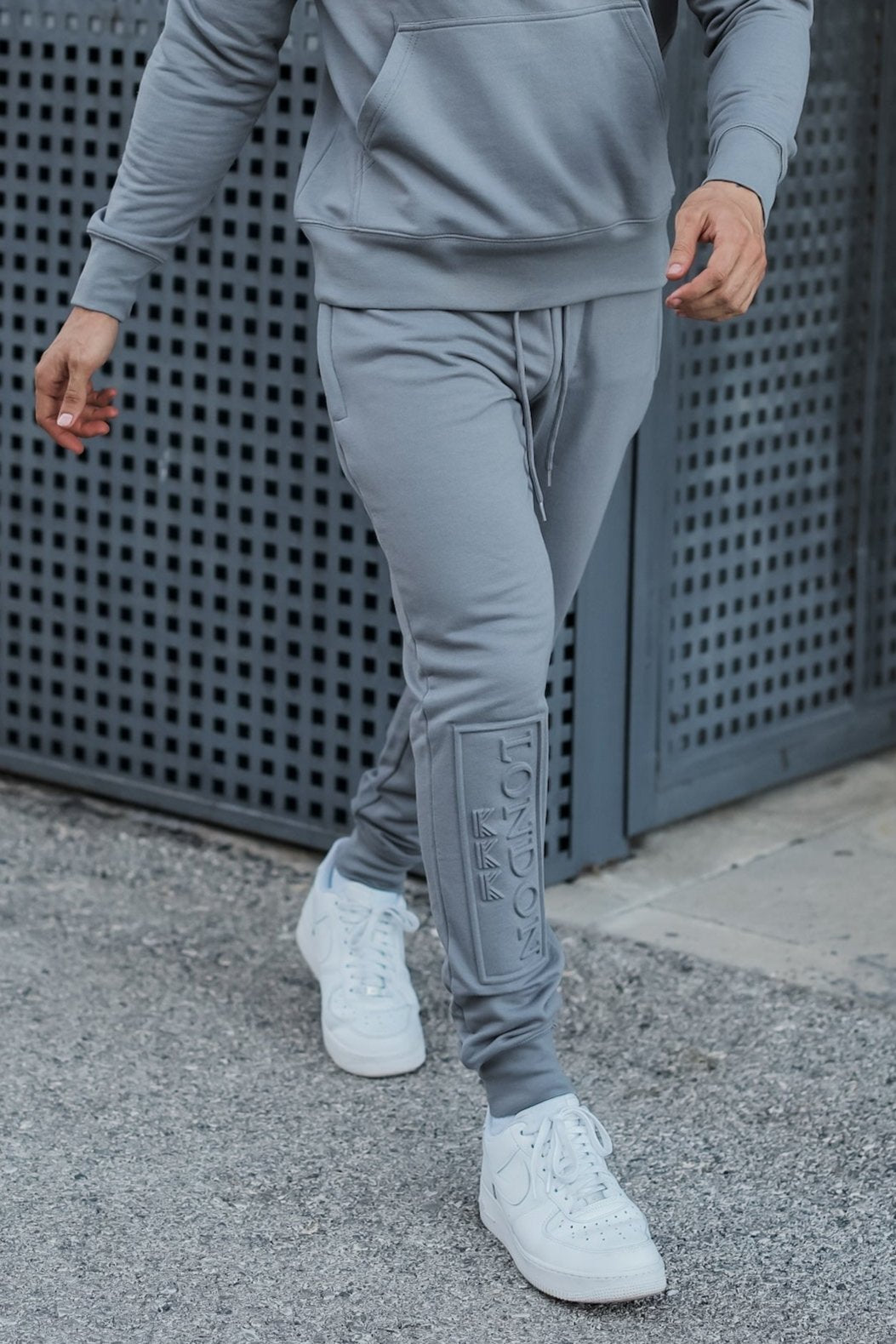 08 Embossed Fleece Trouser - Silver