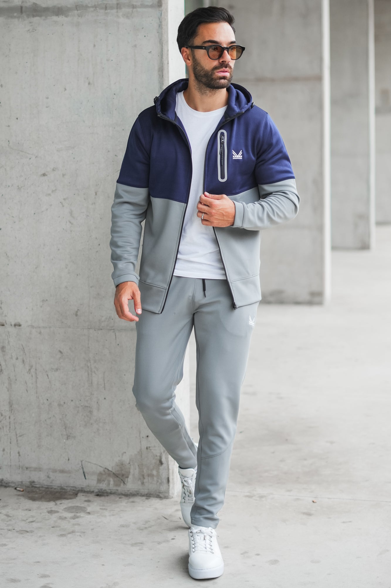 Script Reflective Quickdry Hoodie - Navy