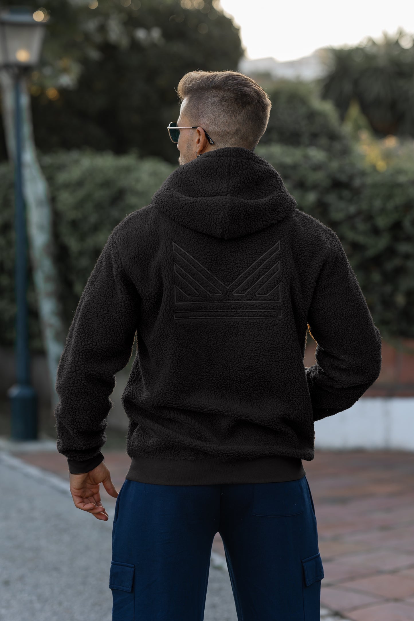 Monster Sherpa Hoodie - Black (Relax Fit)